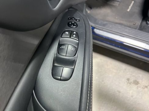 Used 2024 Nissan Murano SV image 22