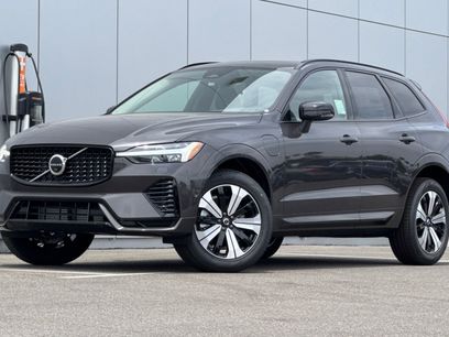 New 2025 Volvo XC60 T8 Plus w/ Protection Package Premier