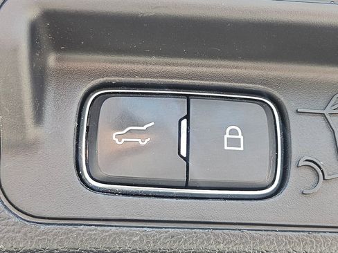 Used 2020 Ford Explorer ST w/ Premium Technology Package AWD/4WD image 18