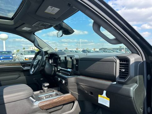 New 2026 GMC Sierra 1500 Elevation w/ Elevation Premium Package AWD/4WD image 41