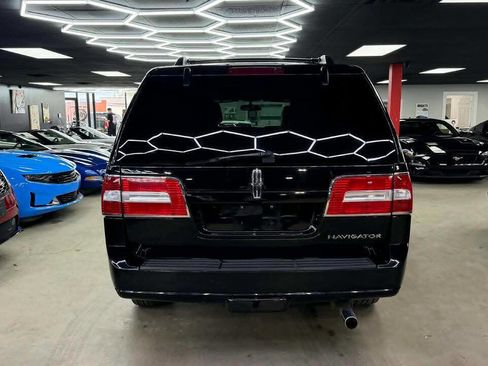 Used 2008 Lincoln Navigator 4WD image 5