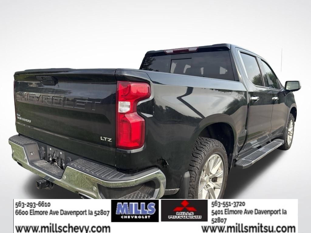 Used 2022 Chevrolet Silverado 1500 LTZ AWD/4WD image 3