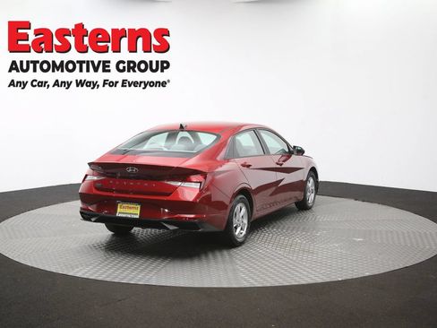 Used 2023 Hyundai Elantra SE w/ Cargo Package FWD image 39