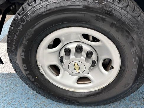 Used 2021 Chevrolet Express 2500 w/ Driver Convenience Package image 30