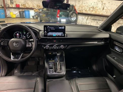 Used 2025 Honda CR-V Sport Touring image 17
