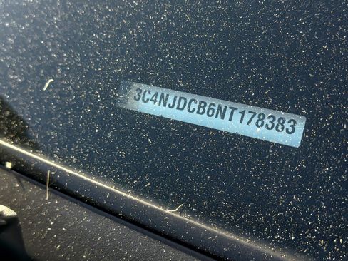 Used 2022 Jeep Compass High Altitude image 28