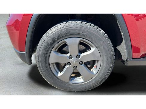 Used 2013 Jeep Grand Cherokee Trailhawk AWD/4WD image 35