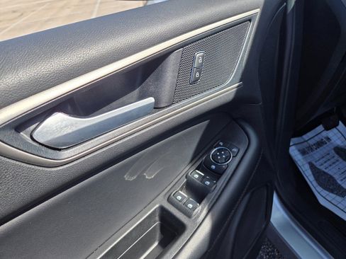 Certified 2024 Ford Edge SEL w/ Convenience Package image 12