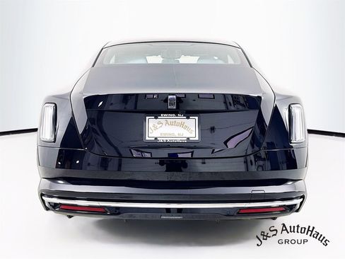 Used 2024 Rolls-Royce Spectre w/ Spectre Launch Package image 6