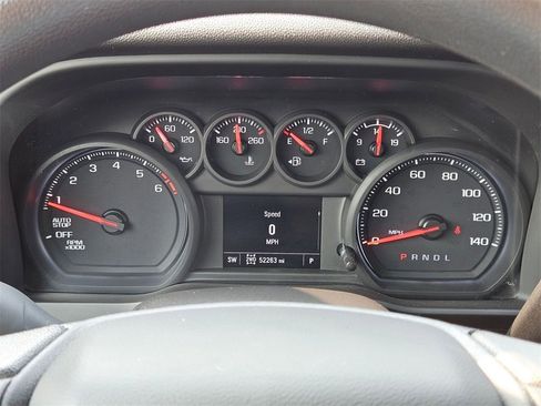 Used 2023 Chevrolet Silverado 1500 Custom Trail Boss w/ LPO, Dark Essentials Package image 11