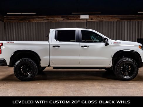 Used 2024 Chevrolet Silverado 1500 LT Trail Boss w/ LT Trail Boss Premium Package AWD/4WD image 10