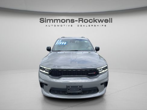 Used 2025 Dodge Durango GT AWD/4WD image 8
