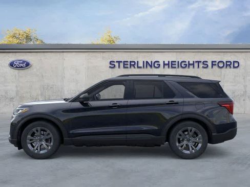 New 2026 Ford Explorer Active w/ Active Comfort Package AWD/4WD image 3
