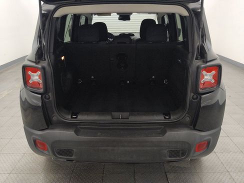 Used 2020 Jeep Renegade Altitude FWD image 29