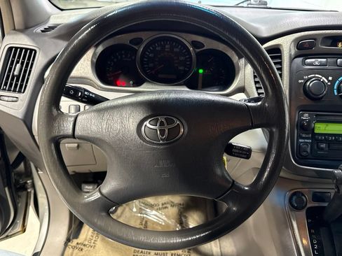 Used 2002 Toyota Highlander 2WD image 11