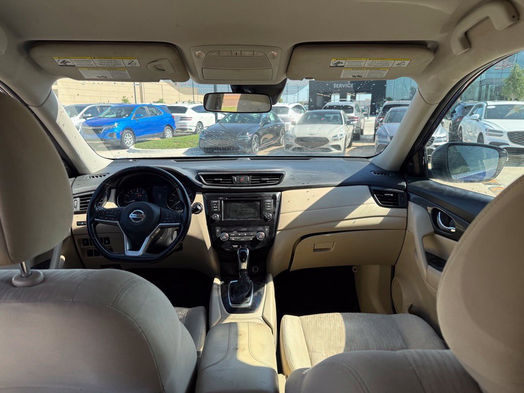 Used 2020 Nissan Rogue SV FWD image 19