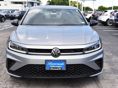 Certified 2025 Volkswagen Jetta Sport FWD image 4
