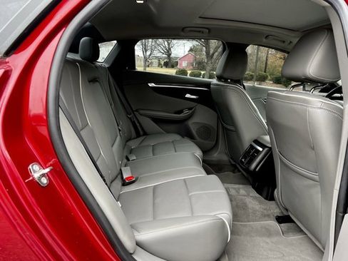 Used 2019 Chevrolet Impala Premier w/ Premier Confidence Package image 20