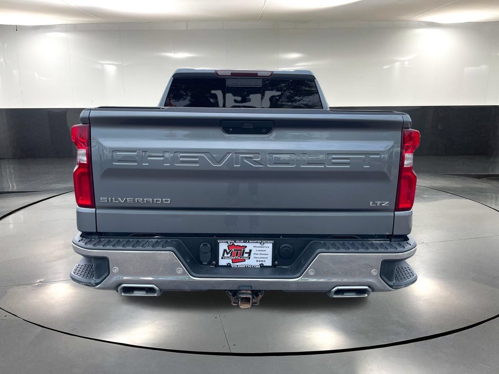 Used 2020 Chevrolet Silverado 1500 LTZ AWD/4WD image 5