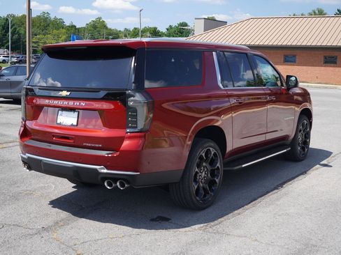New 2025 Chevrolet Suburban Premier image 3
