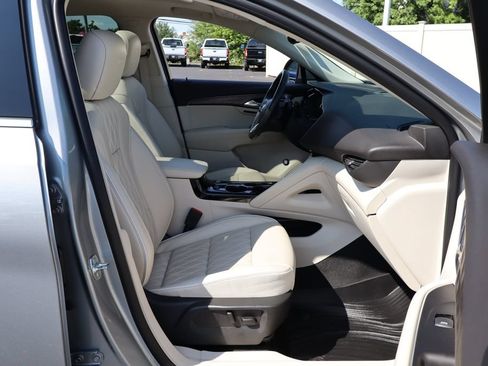 Used 2023 Buick Envision Avenir AWD/4WD image 33