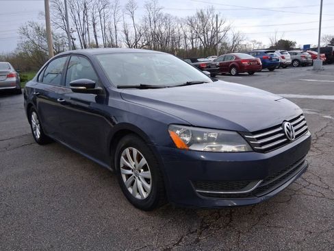 Used 2014 Volkswagen Passat 2.5 S FWD image 3