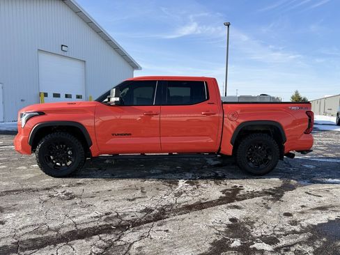 Used 2024 Toyota Tundra Limited image 5