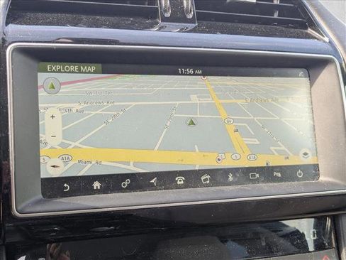 Used 2020 Jaguar F-PACE Premium image 12