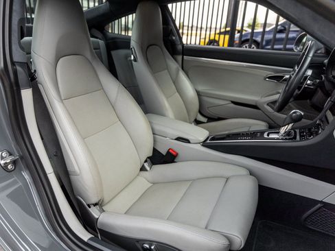 Certified 2017 Porsche 911 Carrera image 36