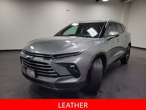 Used 2023 Chevrolet Blazer Premier w/ Driver Confidence II Package image 4