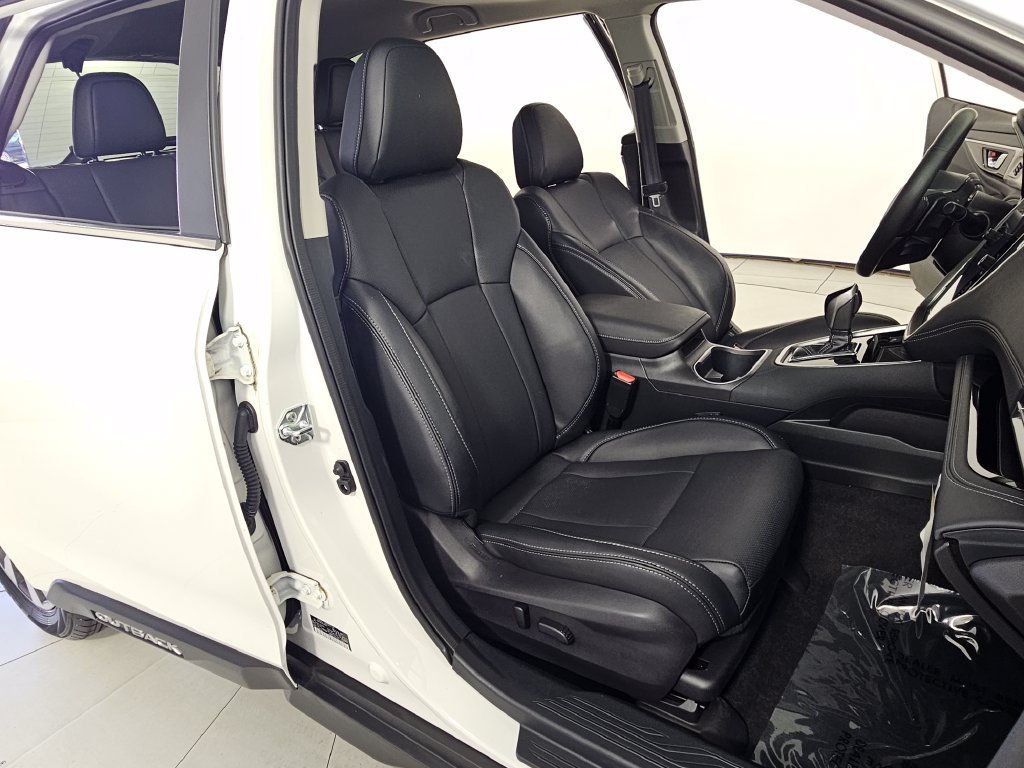 Certified 2025 Subaru Outback Limited AWD/4WD image 19