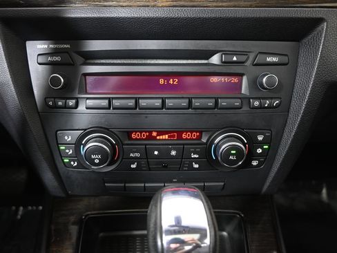 Used 2011 BMW 328i xDrive Coupe AWD/4WD image 26