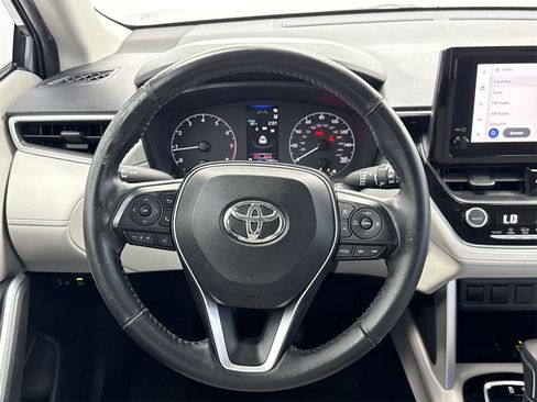 Used 2023 Toyota Corolla Cross LE image 20