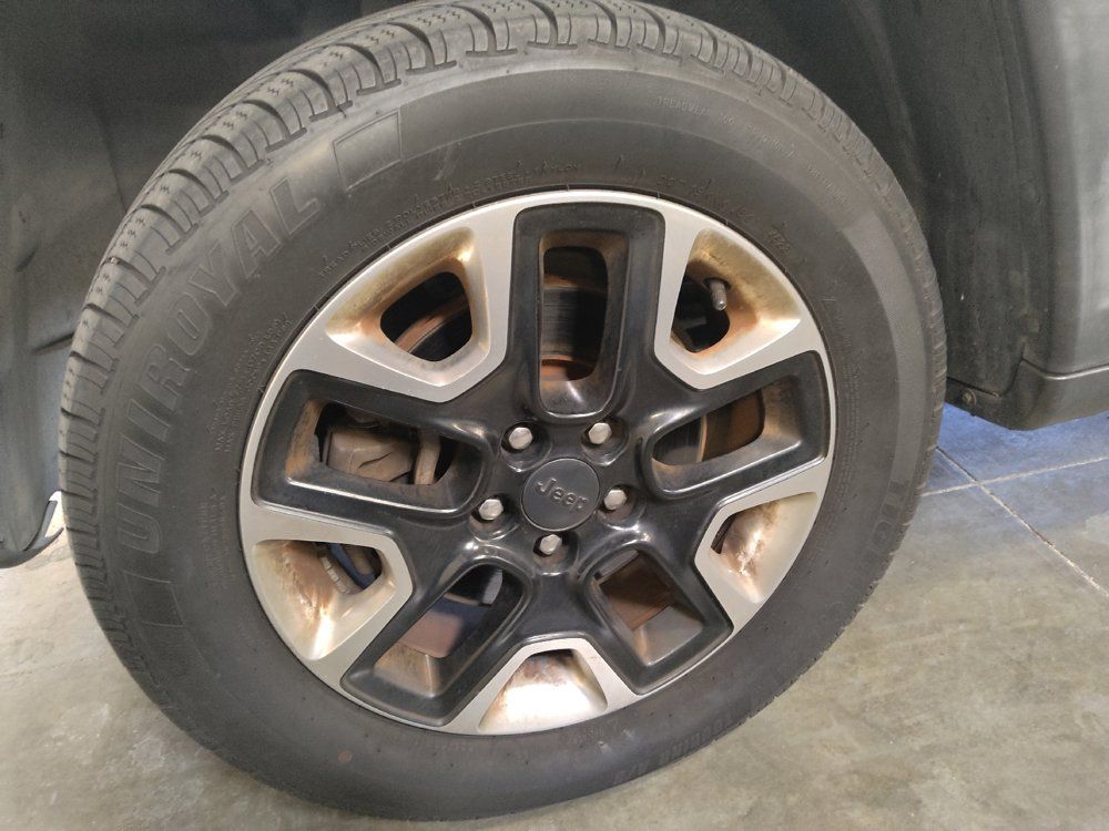 Used 2018 Jeep Compass Trailhawk AWD/4WD image 31