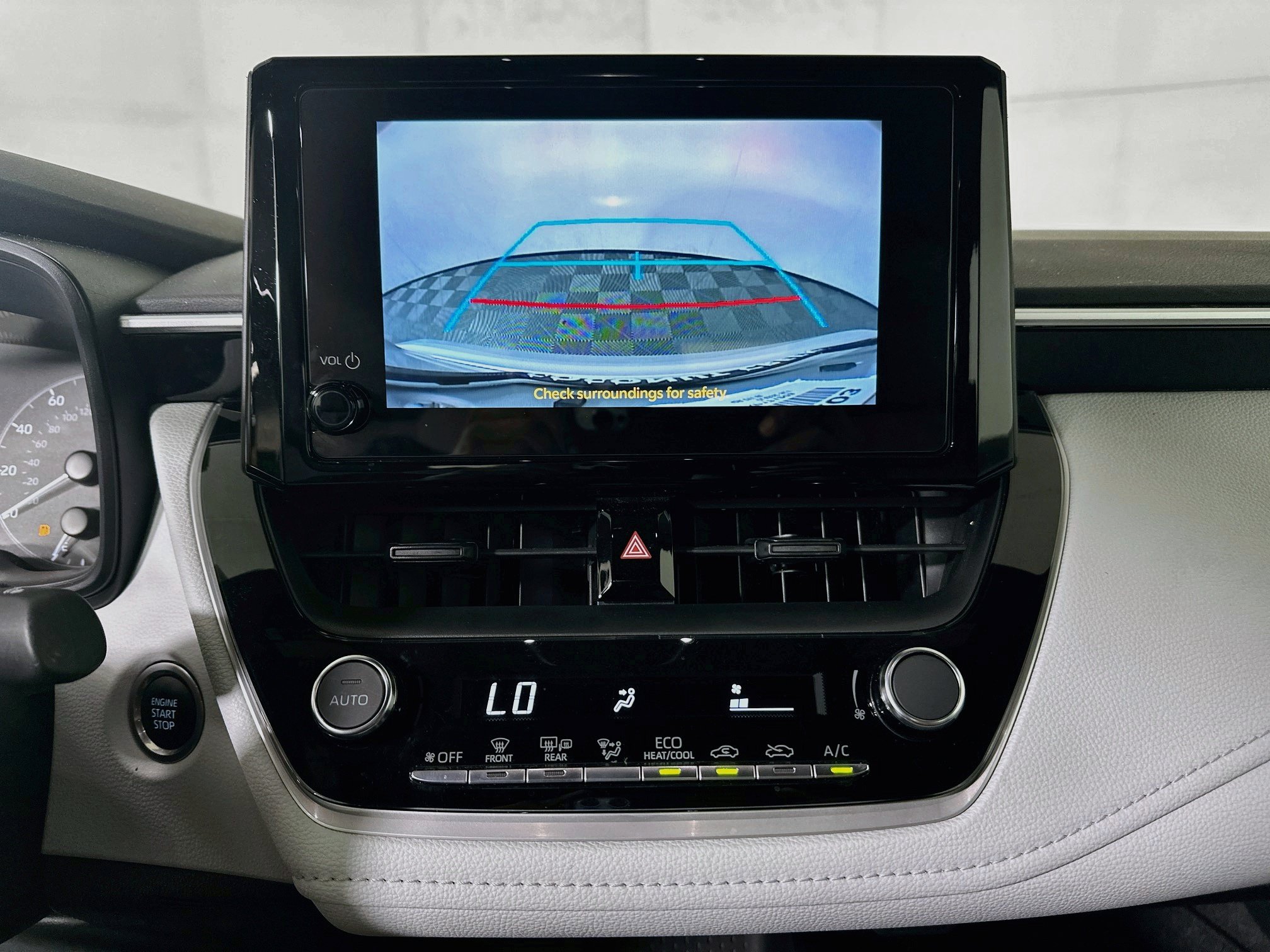 Used 2024 Toyota Corolla SE FWD image 25