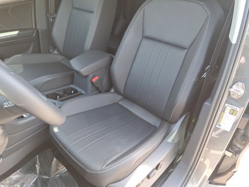 Certified 2023 Volkswagen Tiguan SE FWD image 14