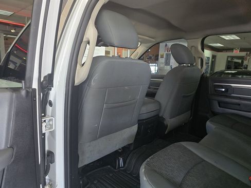 Used 2015 RAM 1500 Big Horn AWD/4WD image 11
