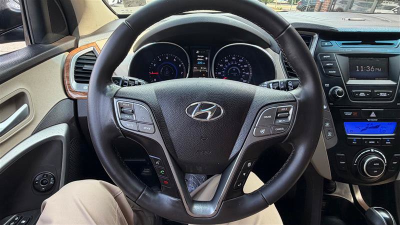 Used 2016 Hyundai Santa Fe SE w/ Option Group 02 AWD/4WD image 27
