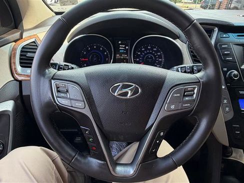Used 2016 Hyundai Santa Fe SE w/ Option Group 02 AWD/4WD image 27