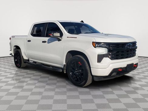 Used 2023 Chevrolet Silverado 1500 RST w/ Redline Edition image 2