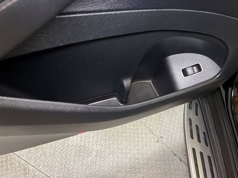 Used 2021 Mercedes-Benz GLS 450 4MATIC image 50