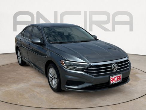 Used 2019 Volkswagen Jetta S w/ Driver Assistance Package FWD image 4
