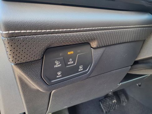 New 2026 Volkswagen Atlas SE image 57