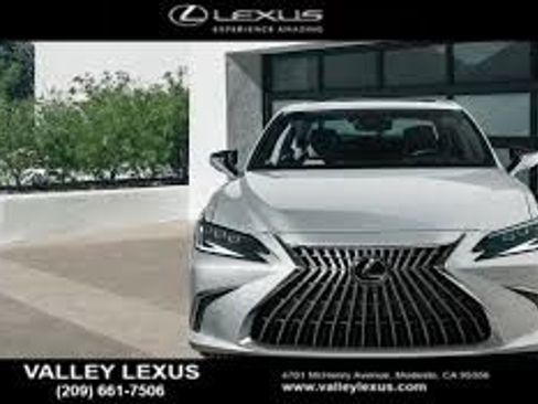 Used 2025 Lexus ES 300h w/ Premium Package FWD image 6