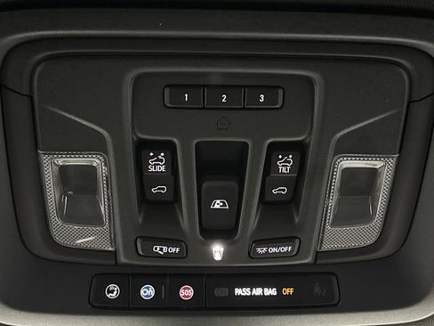 Used 2022 GMC Sierra 2500 AT4 w/ AT4 Premium Plus Package image 29