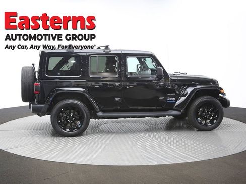 Used 2022 Jeep Wrangler Unlimited Sahara AWD/4WD image 42