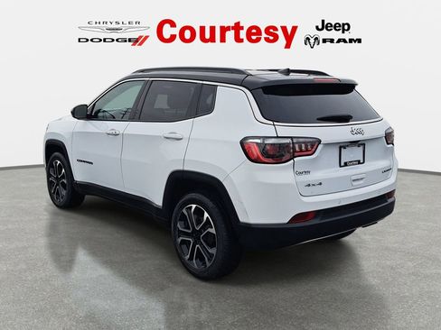 Used 2023 Jeep Compass Limited AWD/4WD image 7