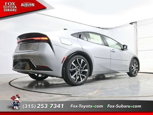 New 2026 Toyota Prius Plug-In Hybrid FWD image 18