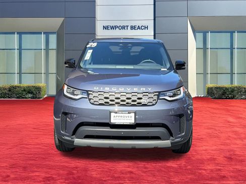Certified 2025 Land Rover Discovery S AWD/4WD image 6