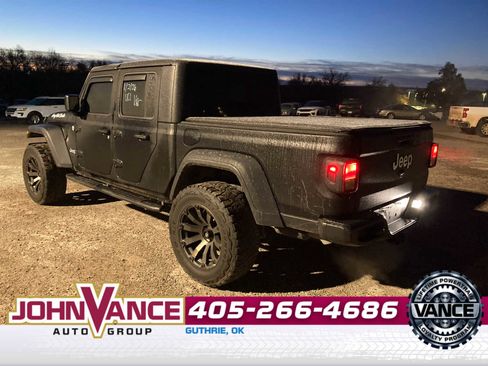Used 2020 Jeep Gladiator Sport w/ Quick Order Package 24S image 3